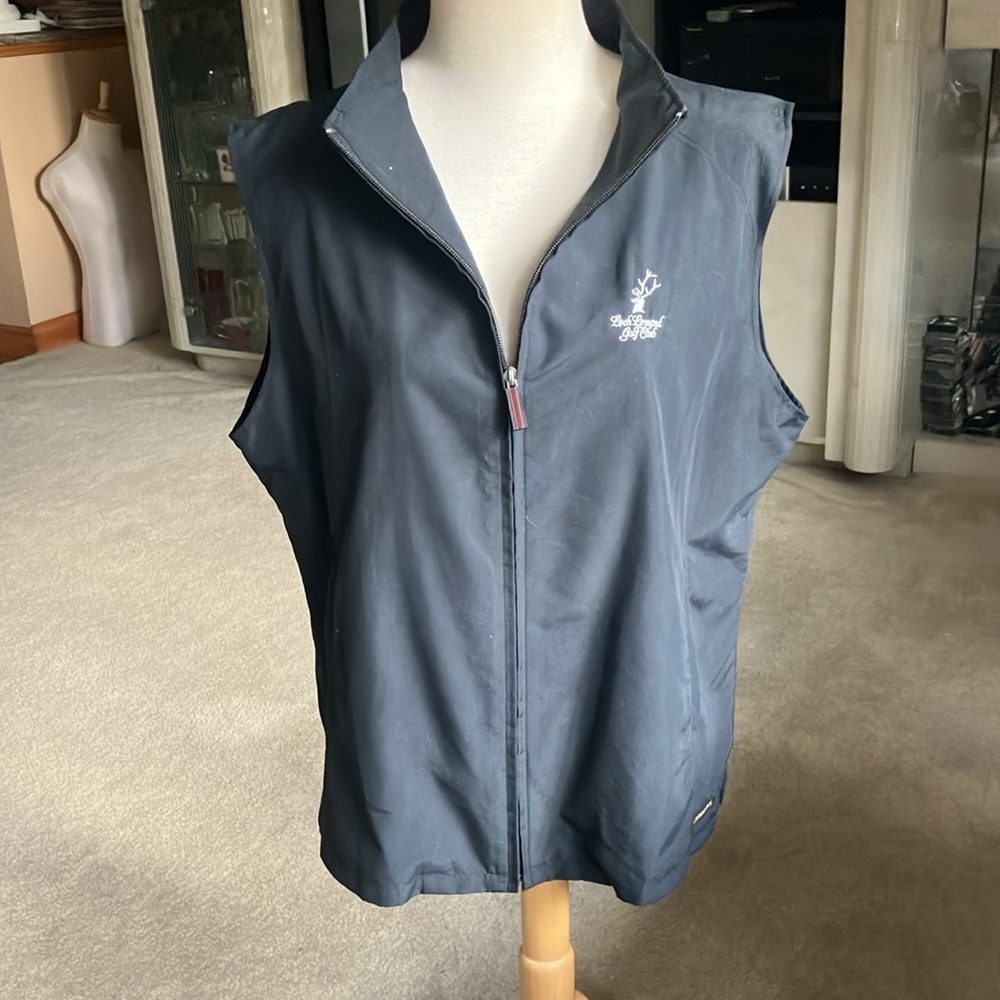 Burberry Women’s Golf Vest - Picture 3 of 10